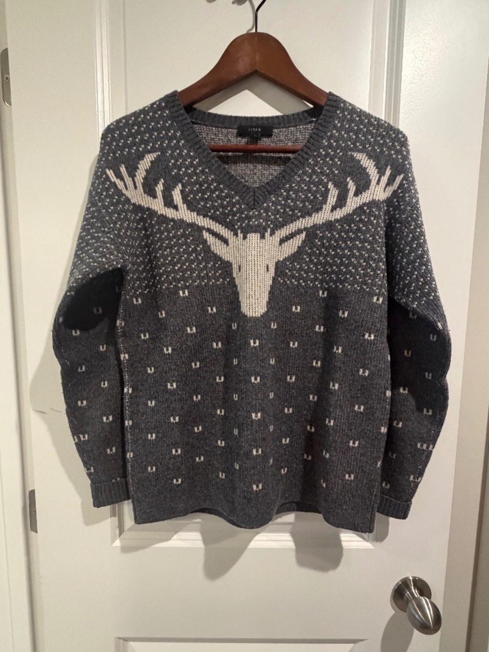 J.Crew 100% Wool Stag Deer Intarsia V-Neck Sweater Gray - Size M